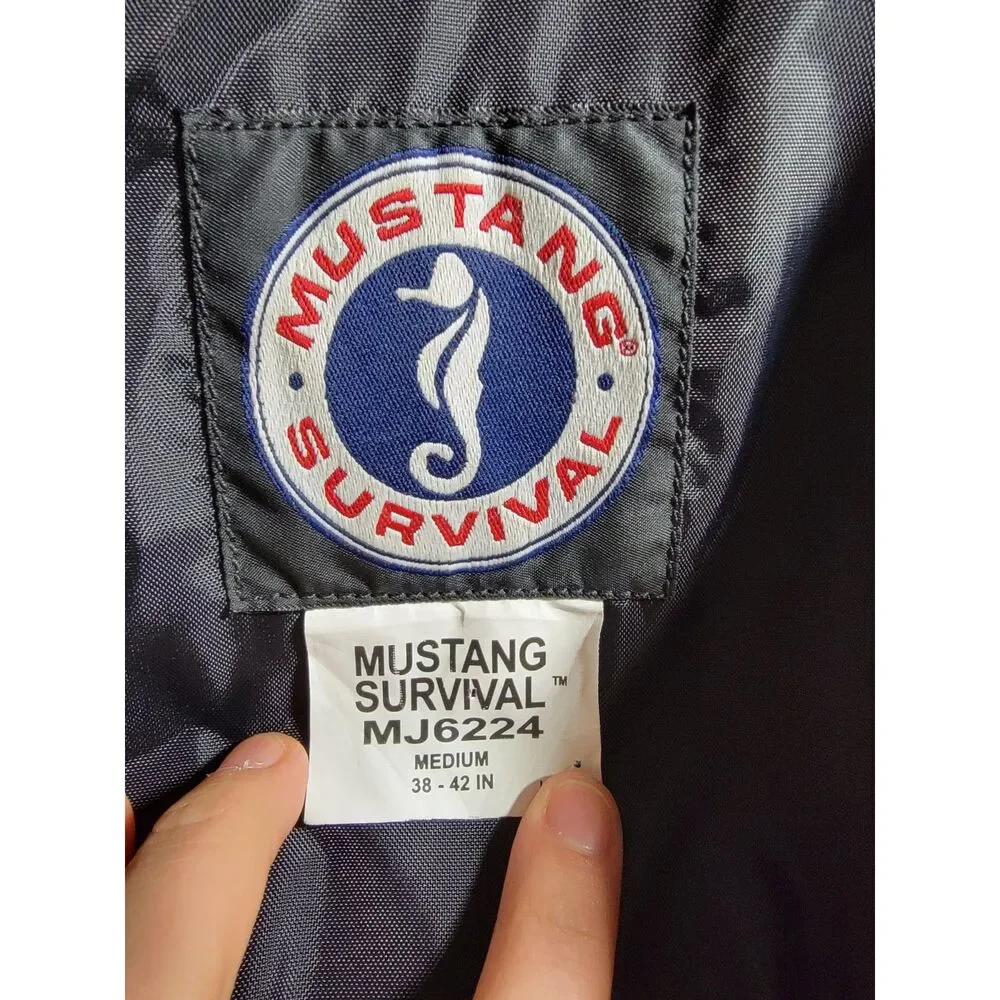 Mustang Survival Jacket MJ6224 - Medium - Picture 7 of 8